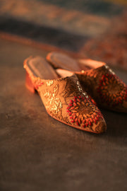 HEELED MULES SILK EMBROIDERED QUINA