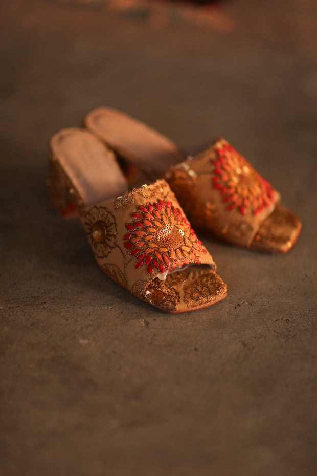 EMBROIDERED SILK MULES LIRETTA