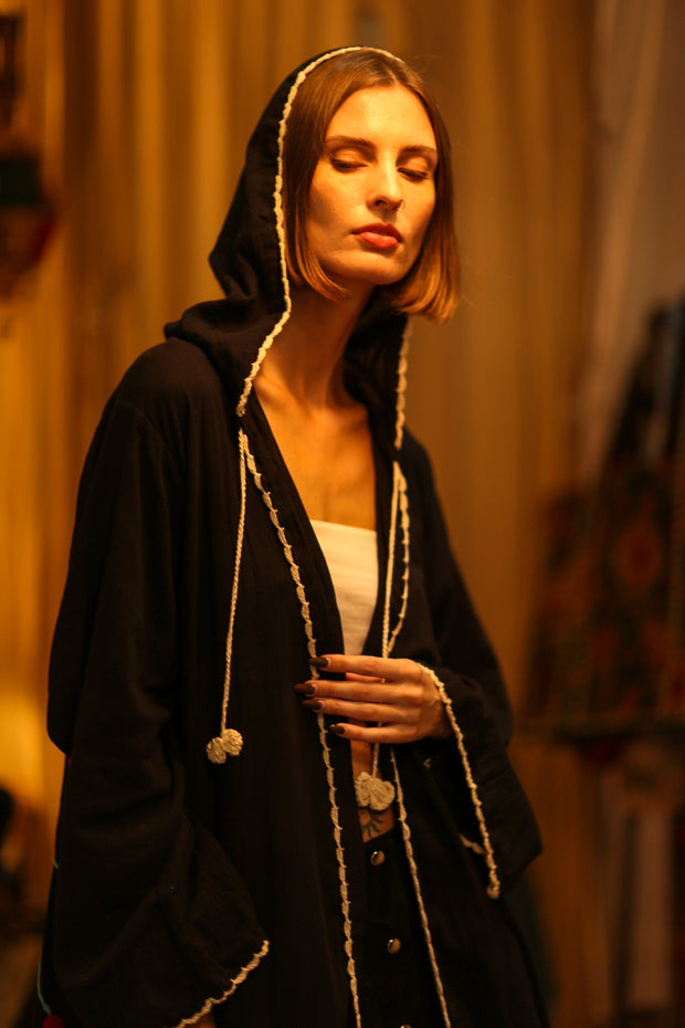 EMBROIDERED KIMONO CARI BLACK - MOMO STUDIO BERLIN - Berlin Concept Store - sustainable & ethical fashion