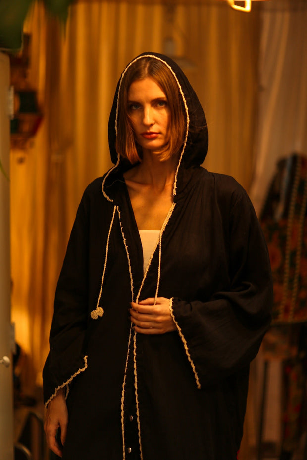 EMBROIDERED KIMONO CARI BLACK - MOMO STUDIO BERLIN - Berlin Concept Store - sustainable & ethical fashion