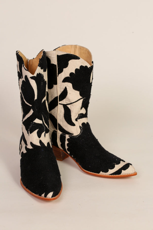 EMBROIDERED WESTERN BOOTS TASSA - sustainably made MOMO NEW YORK sustainable clothing, boots slow fashion