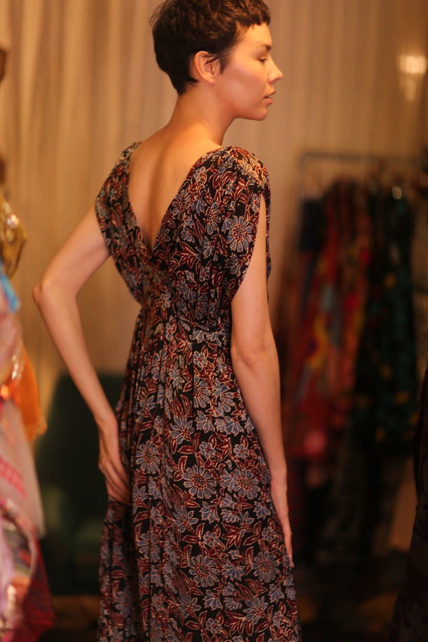 SILK DRESS VICTORIA MADISON - sustainably made MOMO NEW YORK sustainable clothing, bestseller slow fashion