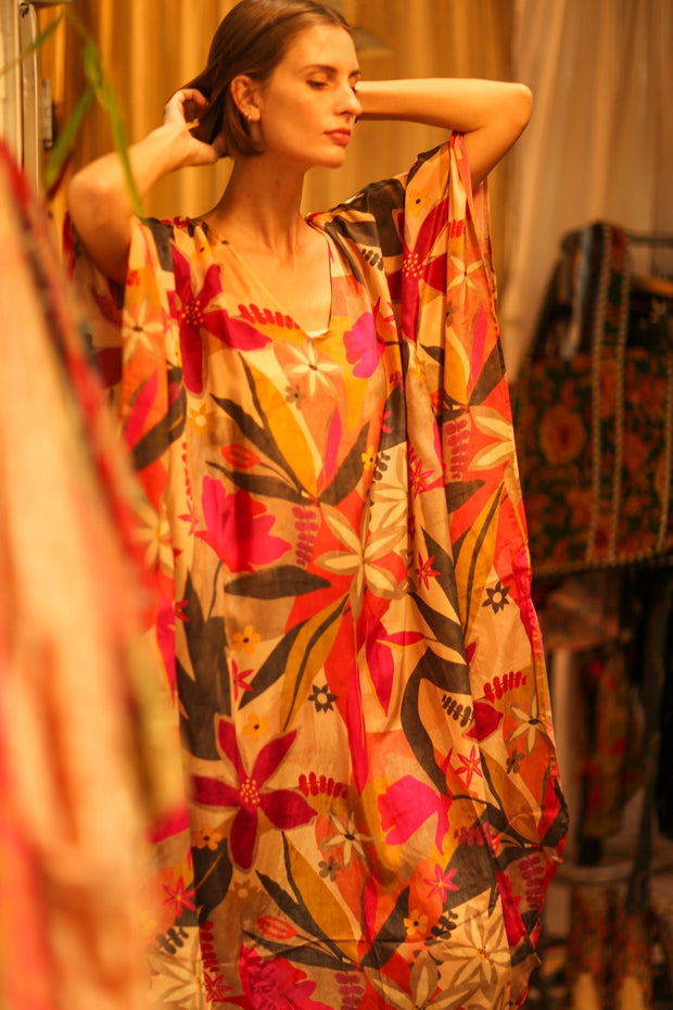 YAYA SILK KAFTAN IN JUNGLE - MOMO STUDIO BERLIN - Berlin Concept Store - sustainable & ethical fashion