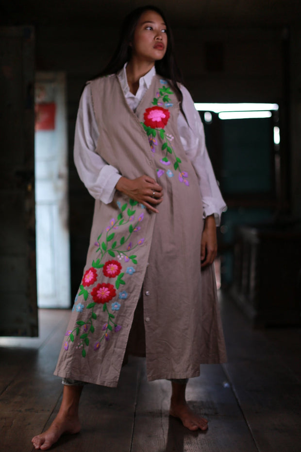 EMBROIDERED LINEN KIMONO ROBE JACKET - sustainably made MOMO NEW YORK sustainable clothing, Kimono slow fashion